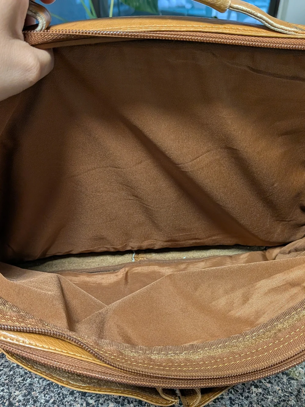 Classic Tan Leather Messenger Bag - Men's Briefcase